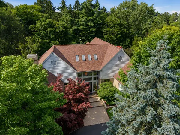 3104 Quarton Road, BloomfieldHills, MI 48304