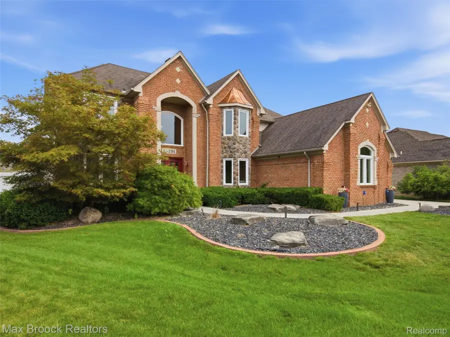 15291 Dorothy Drive, Macomb, MI 48042 - #2