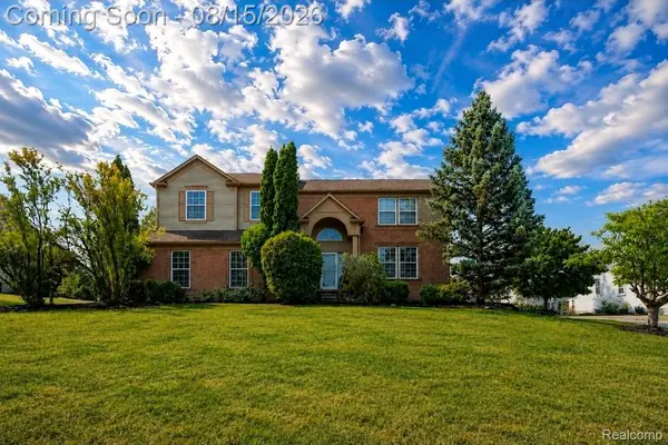 4433 Brighton Drive, GrandBlanc, MI 48439