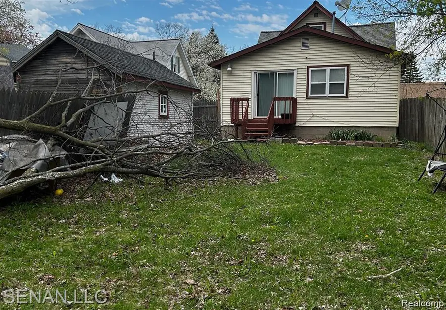 1520 E Oakland Avenue, Lansing, MI 48906 - #2