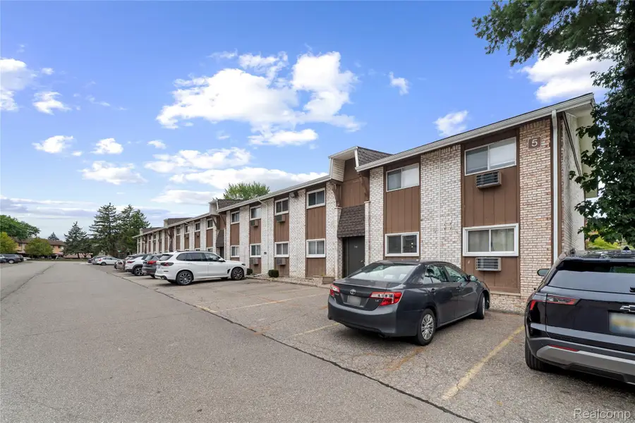 7355 Woodview Street #4, Westland, MI 48185 - #2