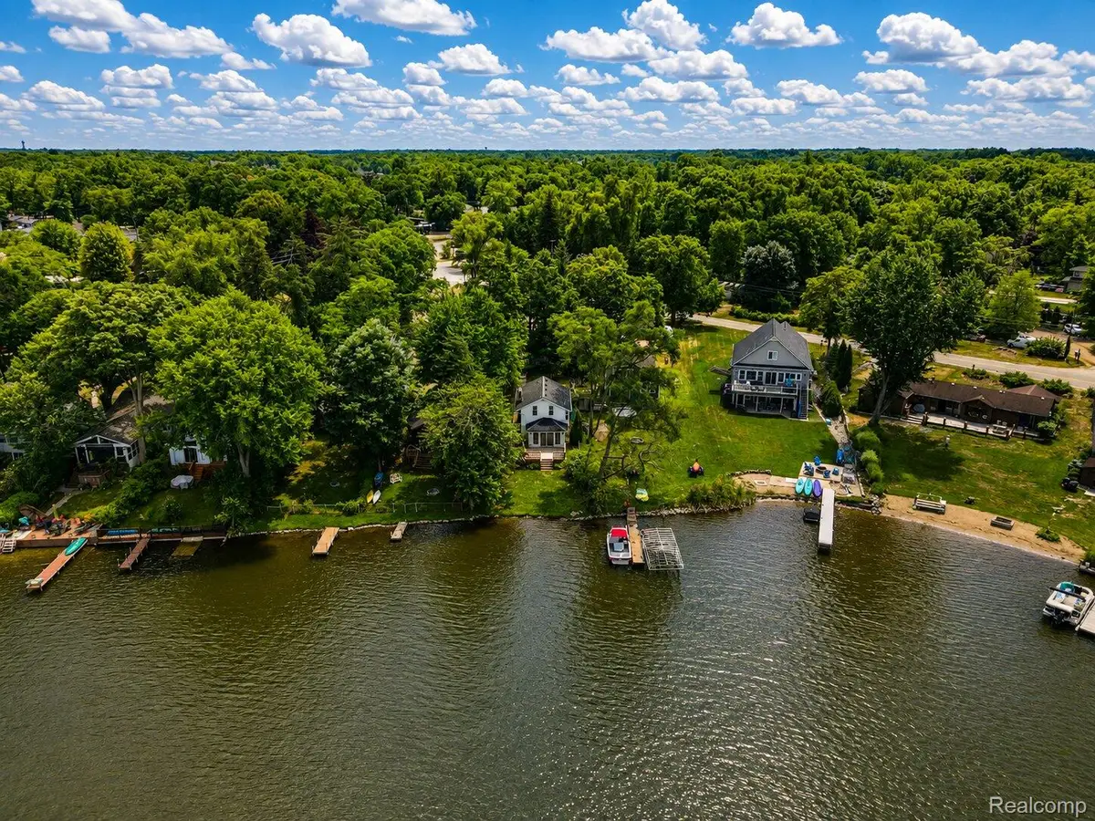 9322 Cedar Island Road, White Lake, MI 48386 - #1