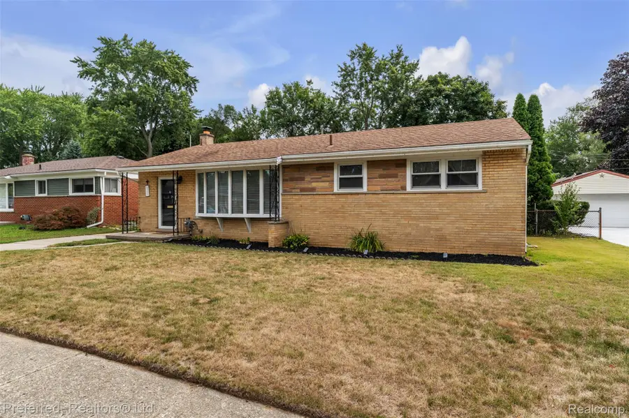 3177 Treadwell Street, Wayne, MI 48184 - #3