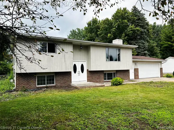 1954 W Midland Road, Auburn, MI 48611
