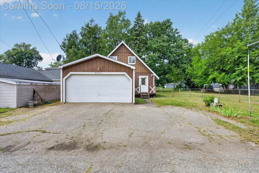 4235 Lake Grove Court, White Lake, MI 48383 - #3