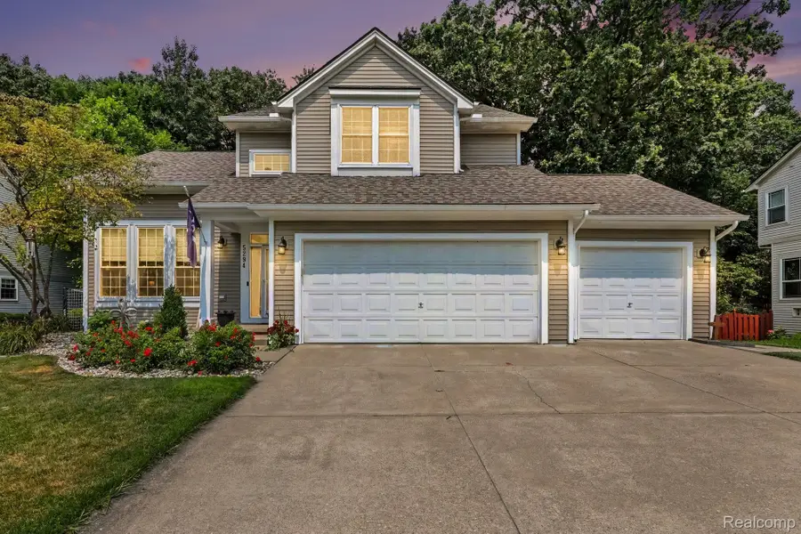 5294 Glenwood Creek, Clarkston, MI 48348 - #2