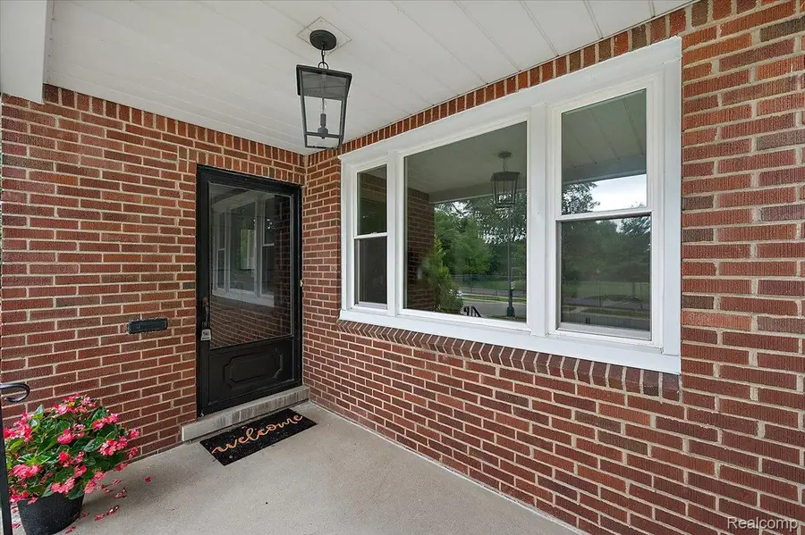 277 Beaupre Avenue, Grosse Pointe Farms, MI 48236 - #3
