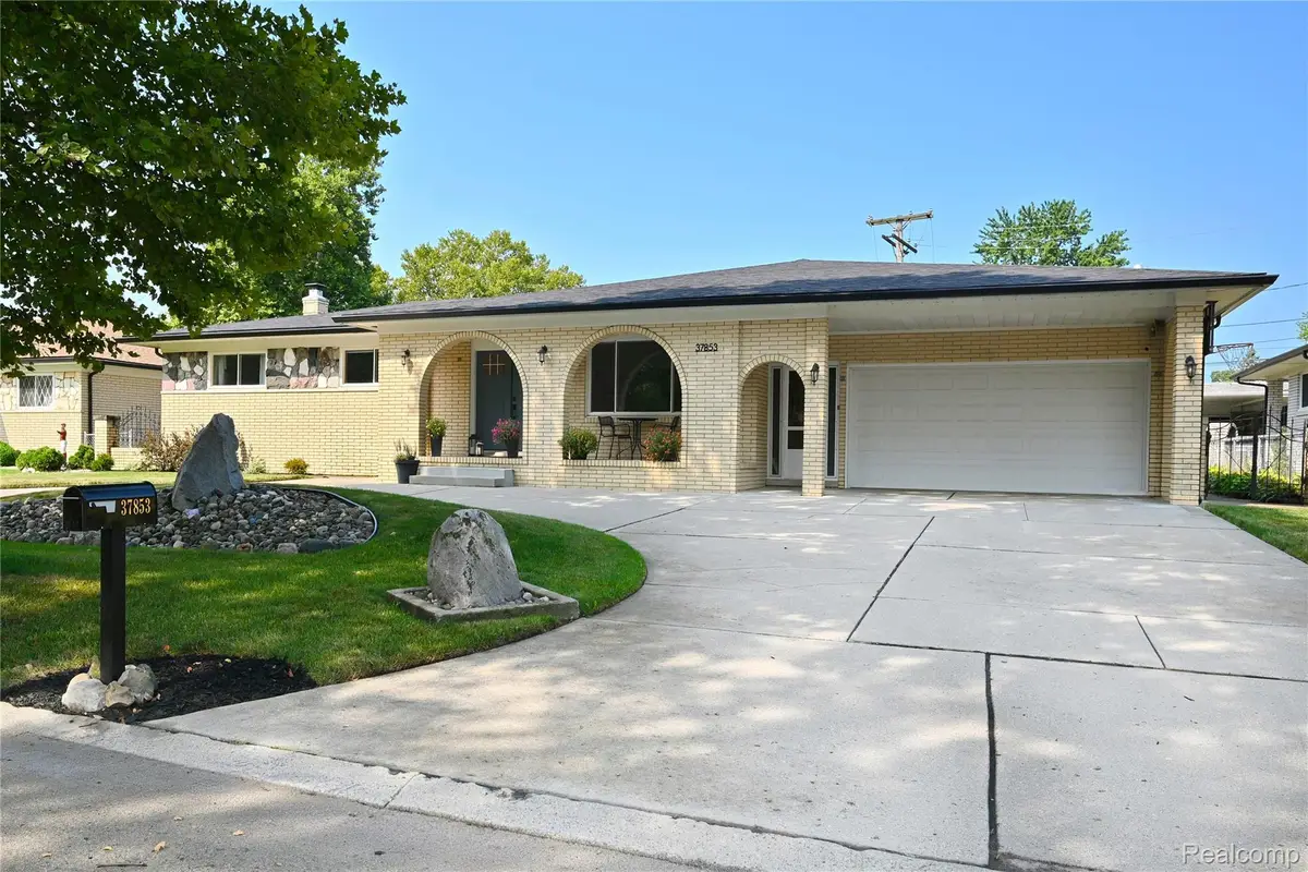 37853 Lola Drive, Sterling Heights, MI 48312 - #1