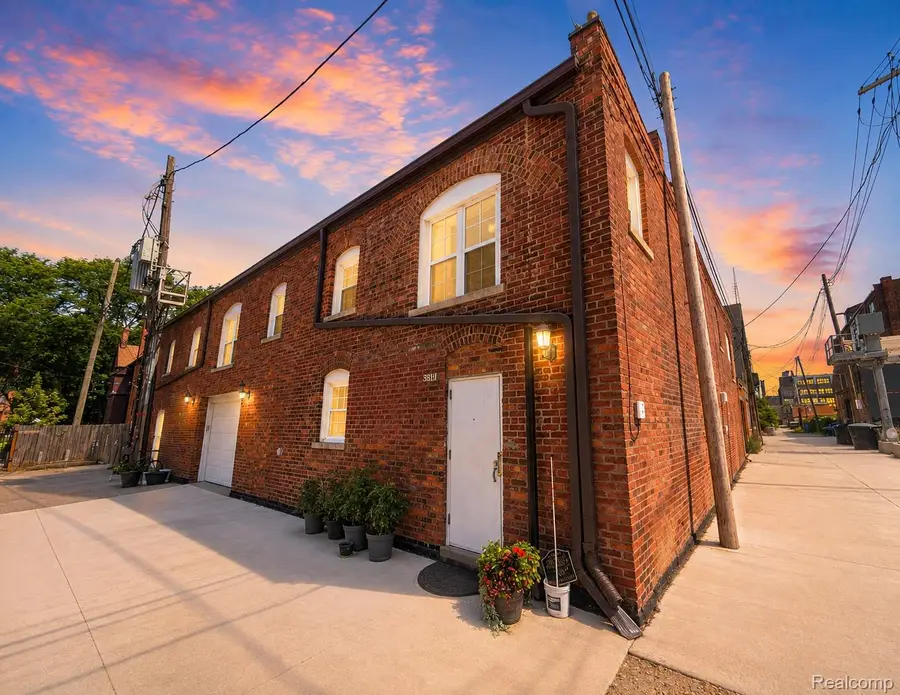 681 W Canfield Street, Detroit, MI 48201 - #2