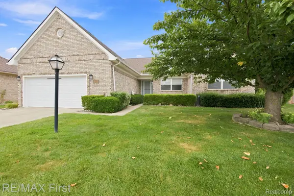 53644 Clarion Drive, Macomb, MI 48042