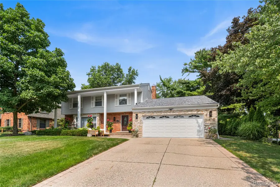3325 Newgate Drive, Troy, MI 48084 - #3
