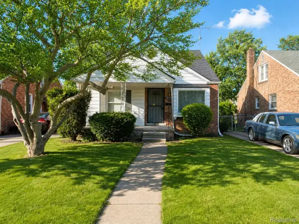 19447 Huntington Road, Detroit, MI 48219