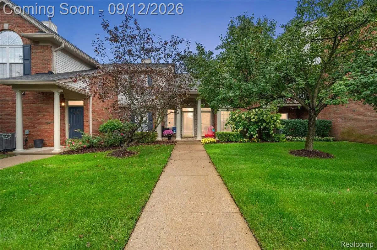 3601 Tremonte Circle N, Rochester, MI 48306 - #1
