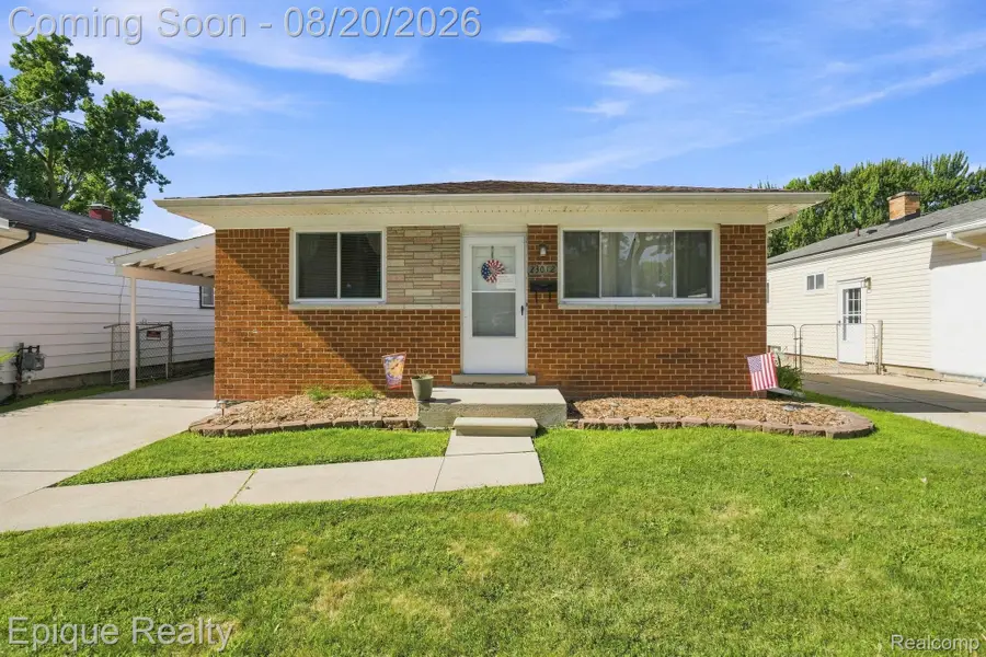 23012 Allor Street, Saint Clair Shores, MI 48082 - #3