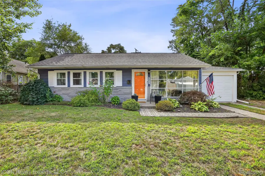 22731 Manistee Street, Oak Park, MI 48237 - #2