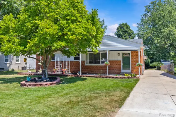 15922 Deering Street, Livonia, MI 48154