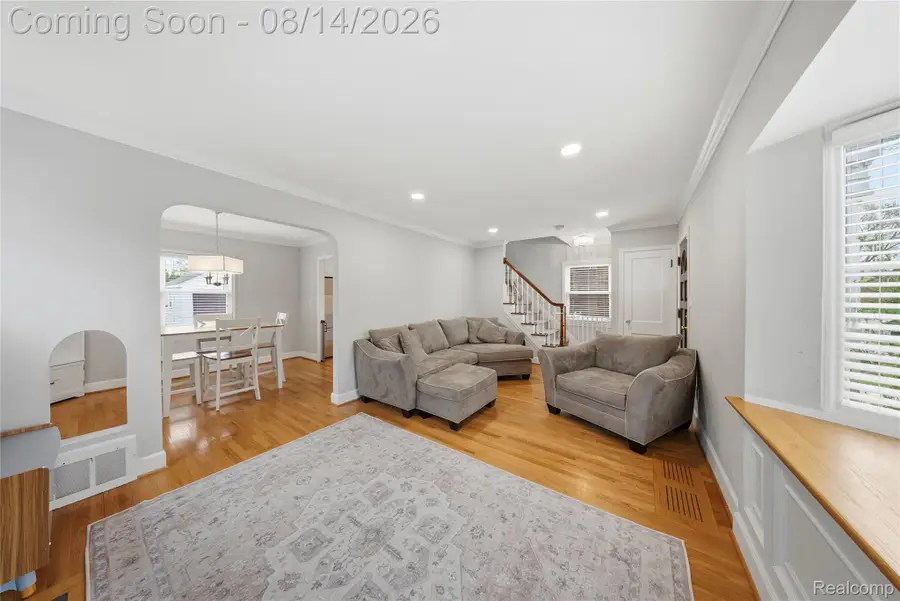 15244 Regina Avenue, Allen Park, MI 48101 - #2