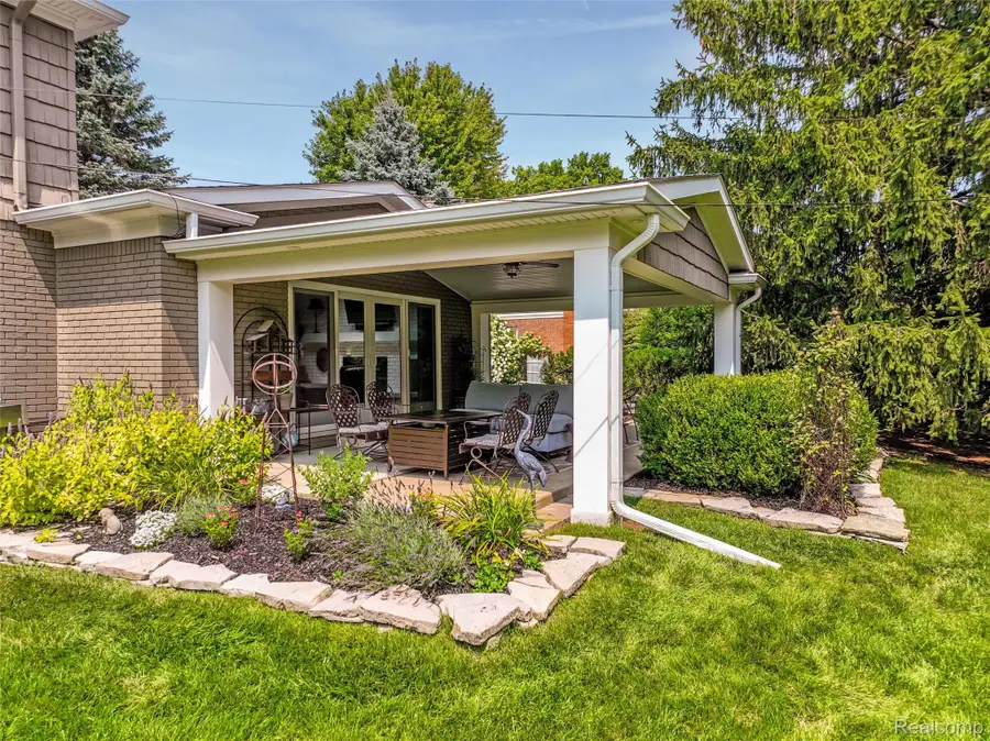 3837 Shellmarr Lane, Bloomfield Hills, MI 48302 - #3