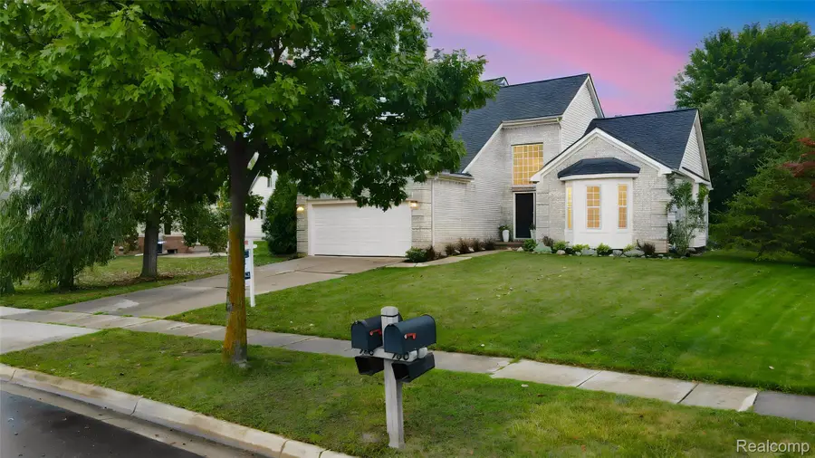 766 Pembroke Drive, Saline, MI 48176 - #3