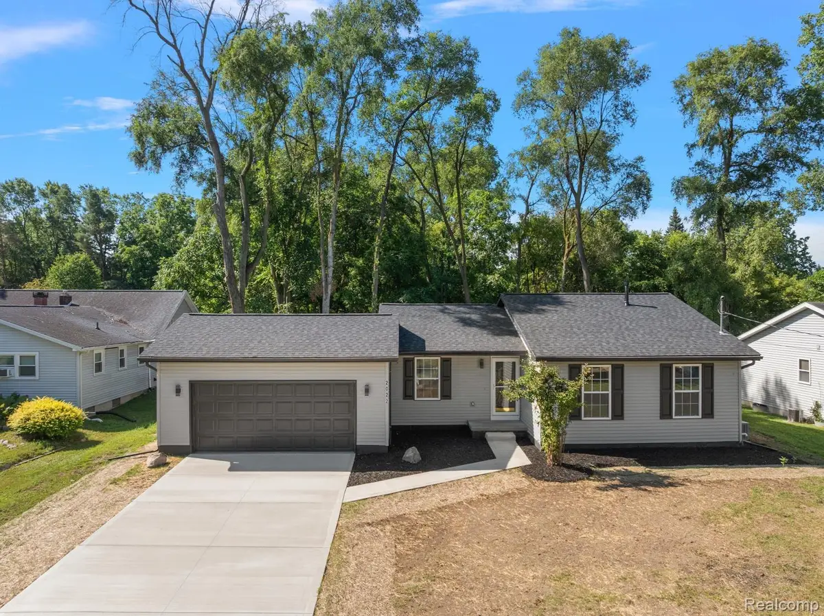 2022 Robinson Road, Lansing, MI 48910 - #1