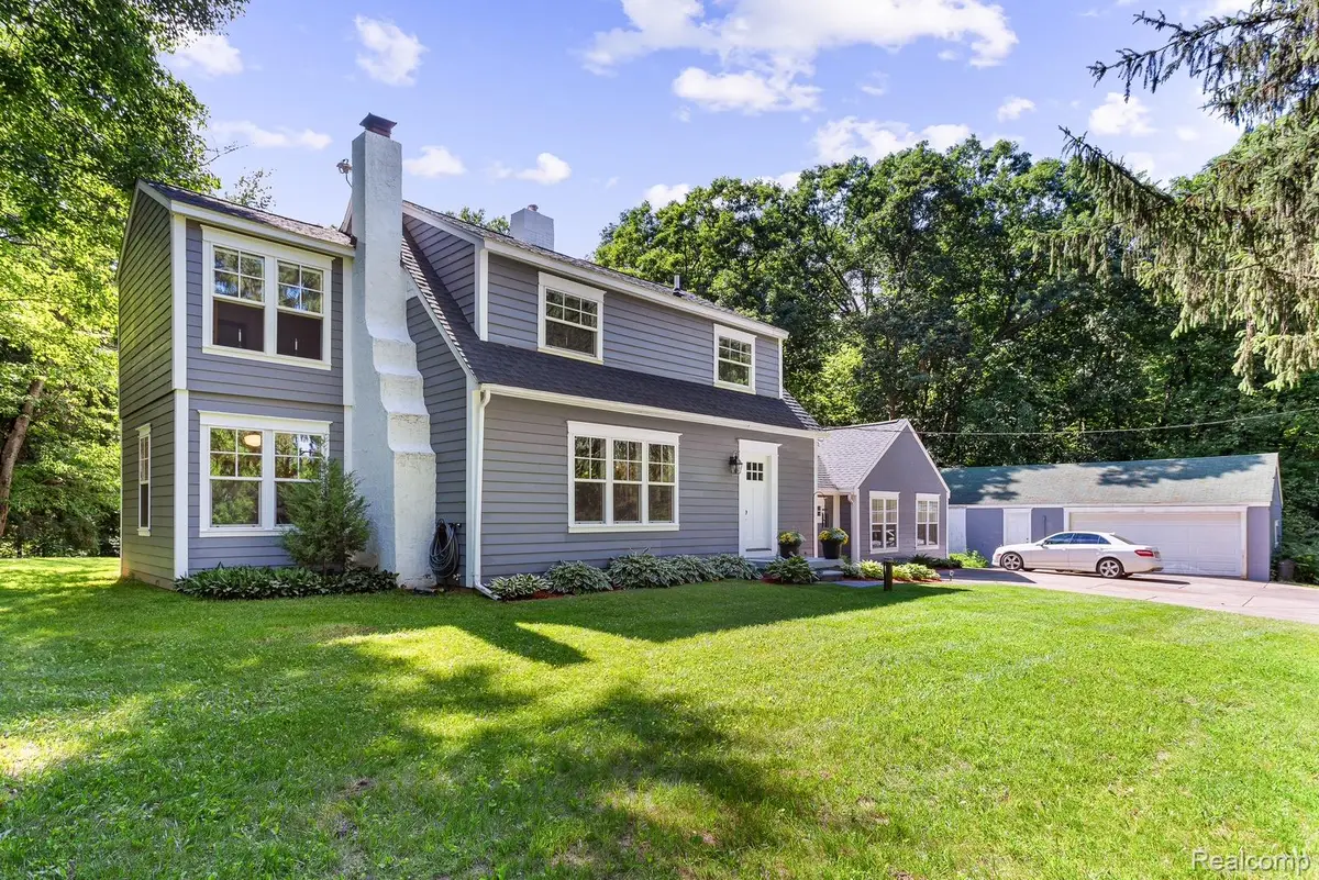 11646 Dixie Highway, Holly, MI 48442 - #1