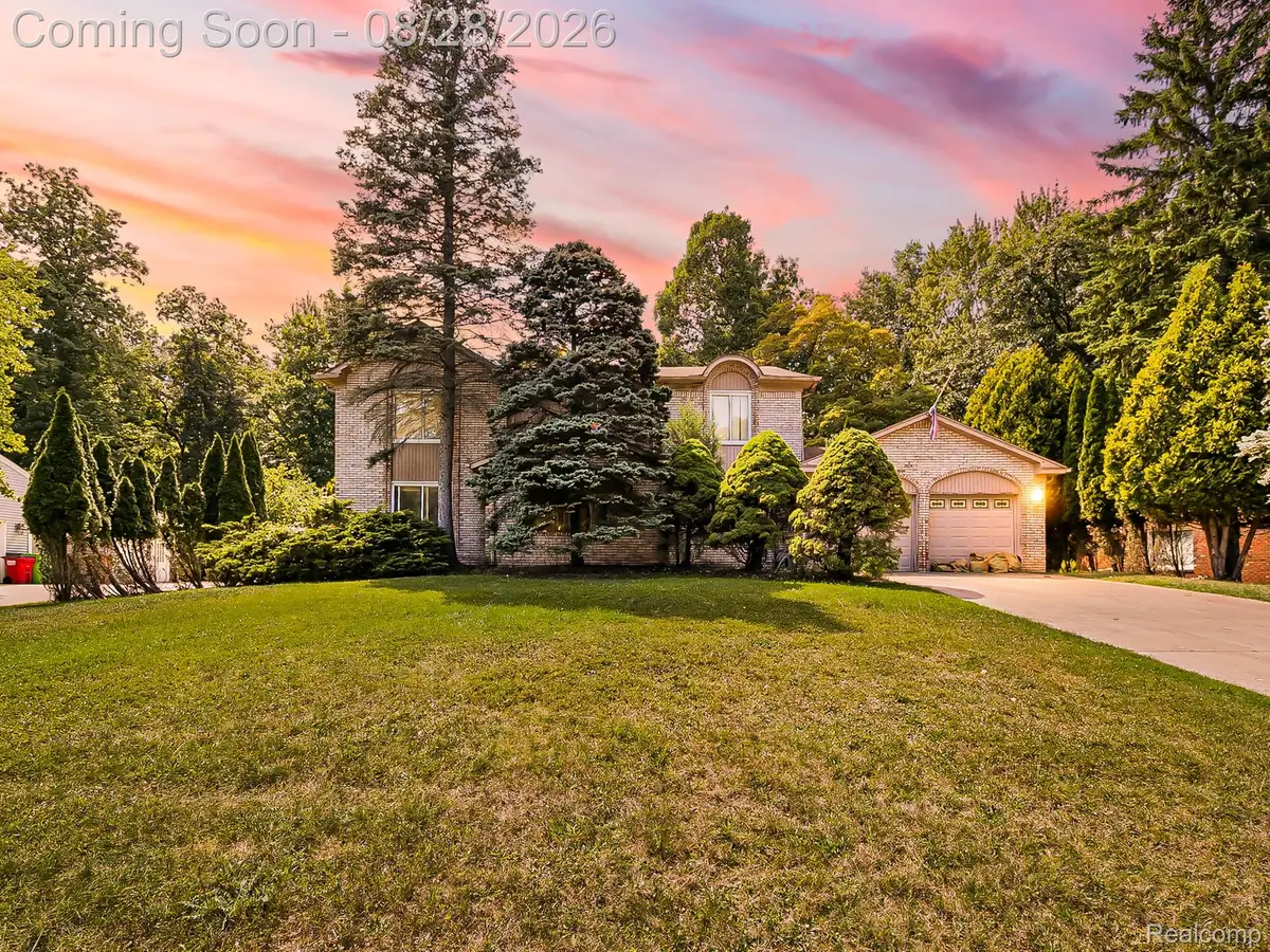 6052 Glen Eagles Drive, West Bloomfield, MI 48323 - #1