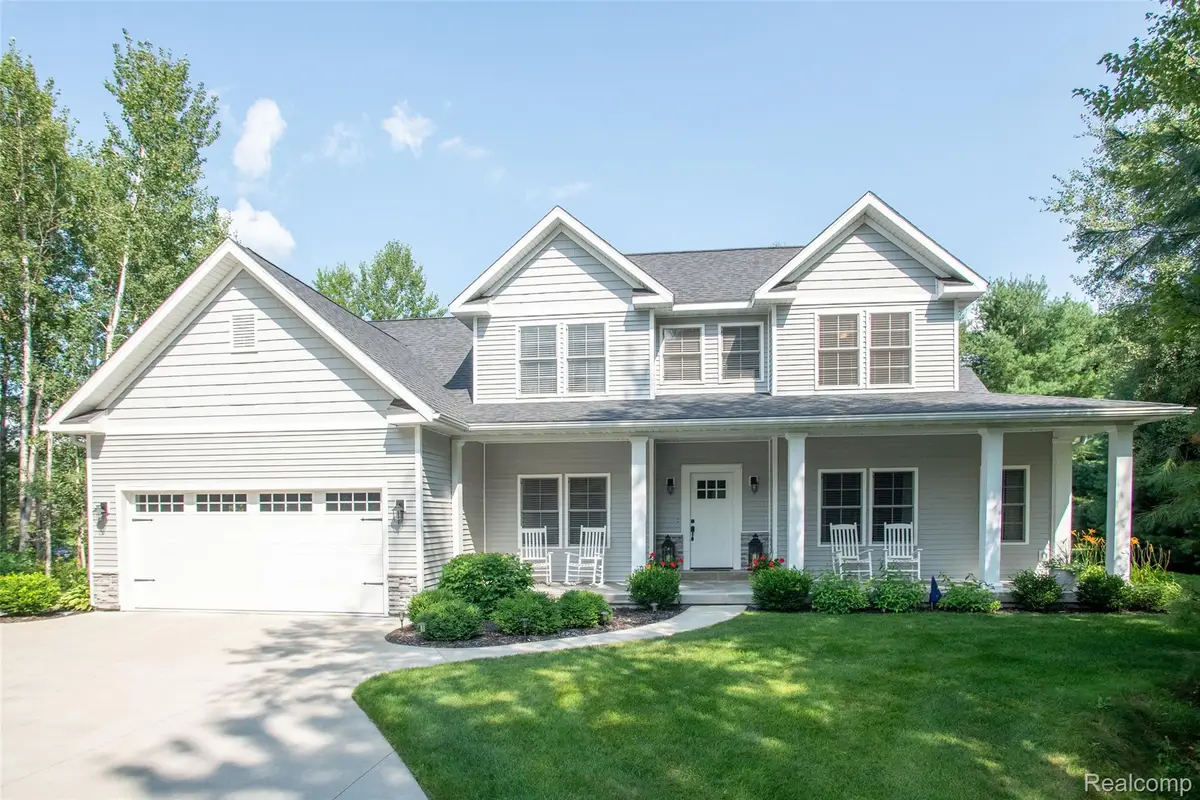2140 N 5 Mile Road, Midland, MI 48642 - #1