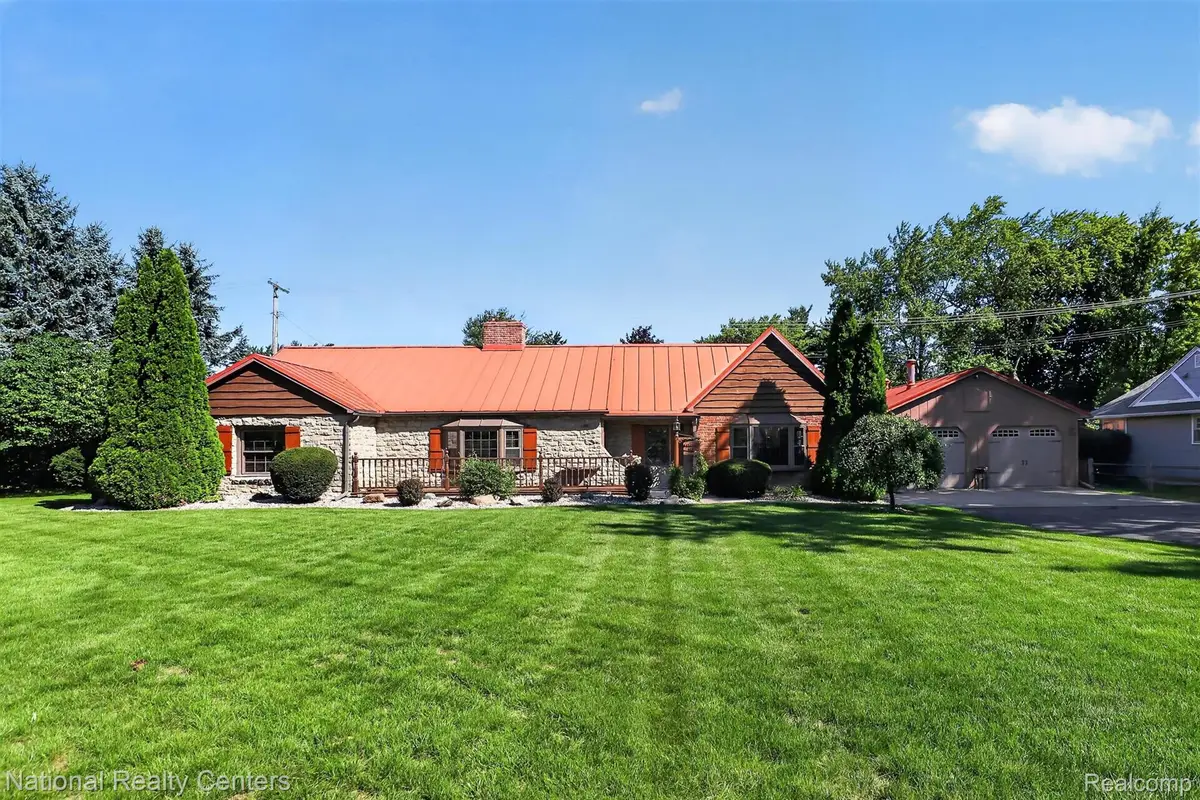 127 W Albain Road, Petersburg, MI 49270 - #1