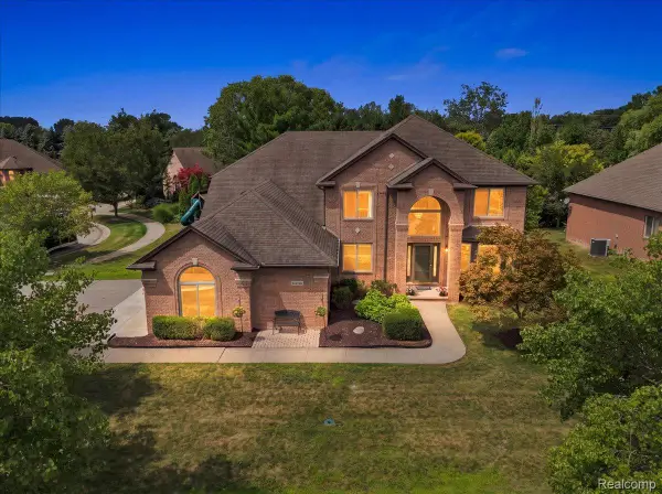 55513 Caesars Drive, Utica, MI 48315