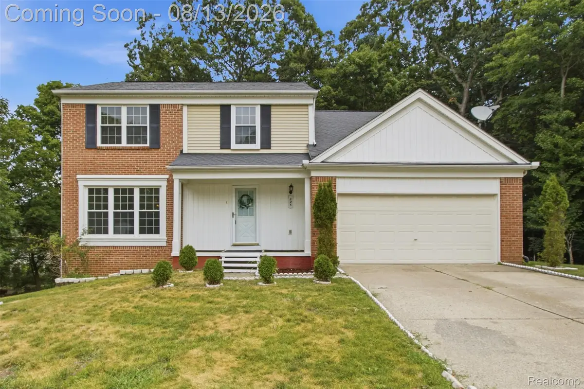 425 Thornridge Court, Rochester Hills, MI 48307 - #1