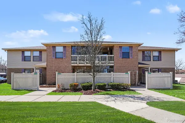 61154 Greenwood Drive, SouthLyon, MI 48178