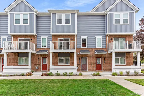 4837 Lismore Lane, Troy, MI 48085