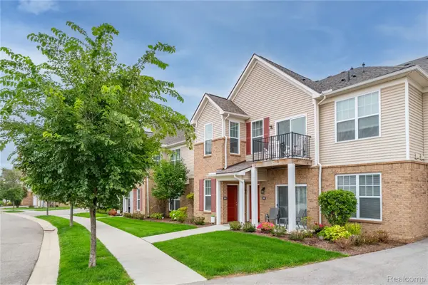 9888 Ridge Run Street, Howell, MI 48855