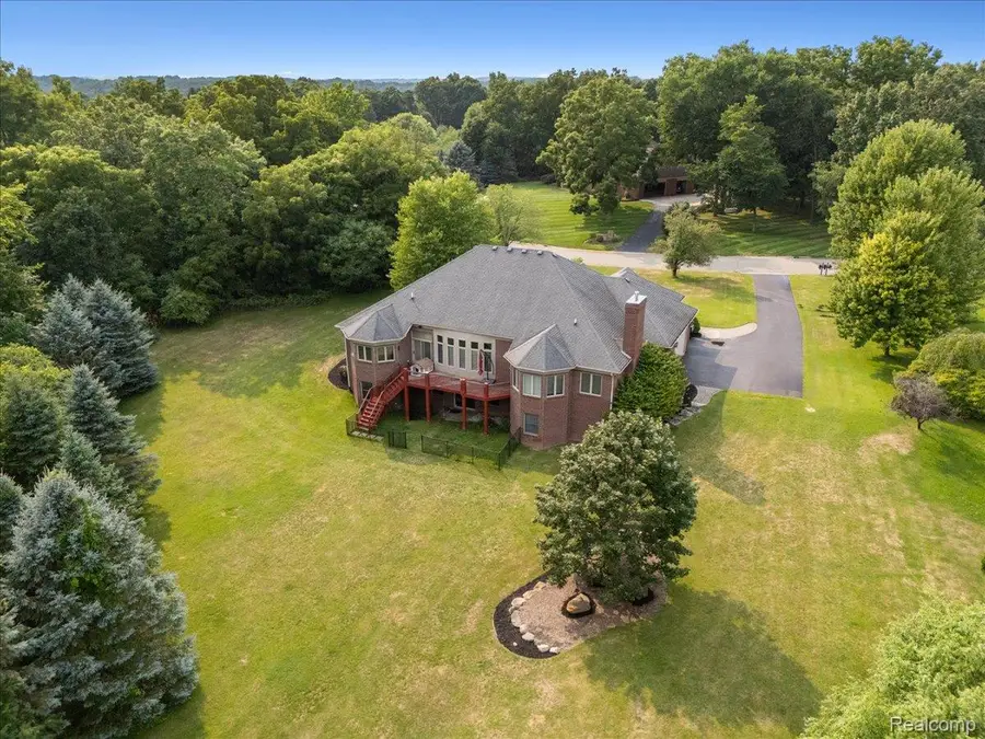 3279 Beach Lake Drive E, Milford, MI 48380 - #2