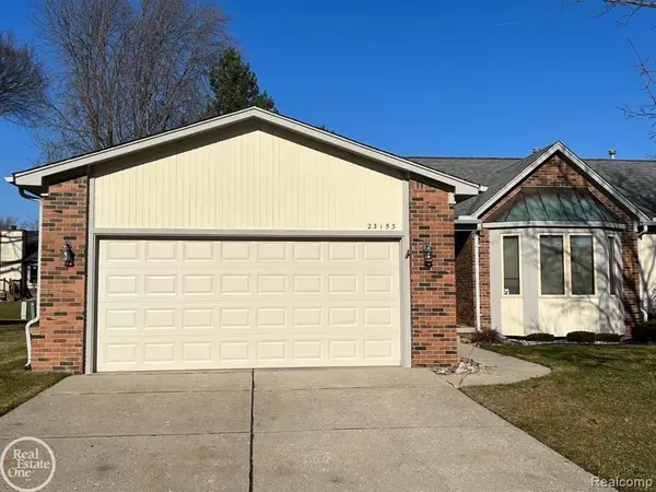 23153 Pinetree Circle, Macomb, MI 48042