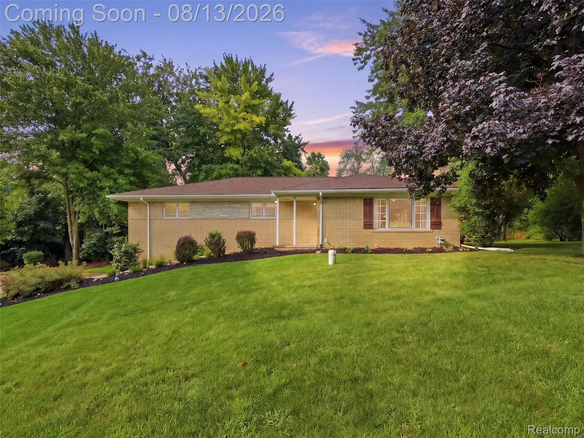 197 Perrydale Street, Rochester Hills, MI 48306 - #1
