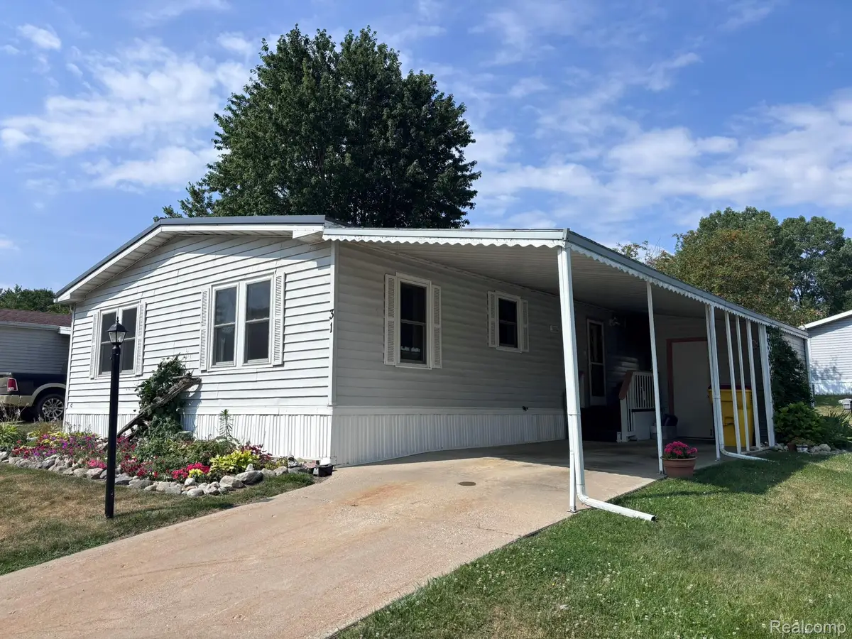 31 Saddle Creek Dr., Attica, MI 48412 - #1