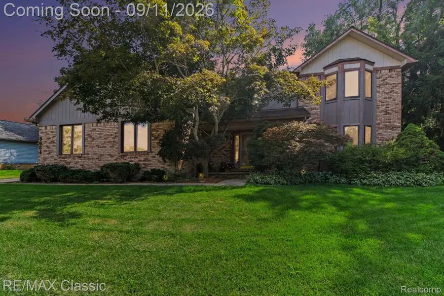 8651 Brazos Court, White Lake, MI 48386 - #2