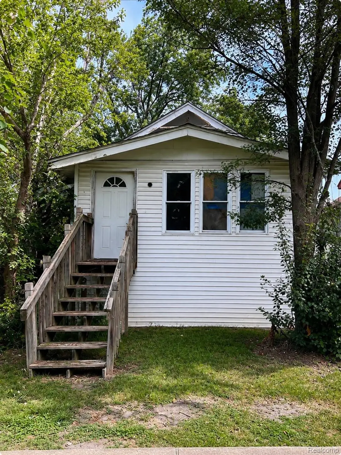 734 Barrie Avenue, Flint, MI 48507 - #1