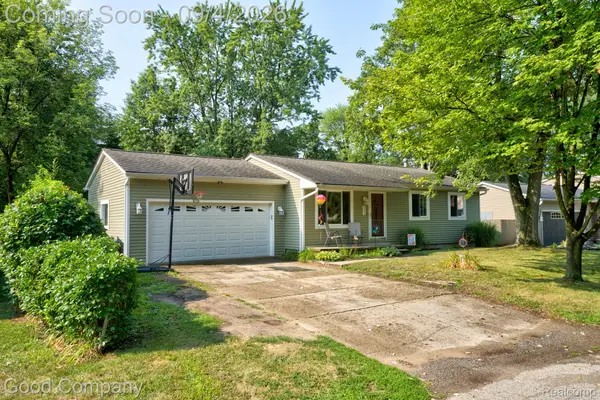 255 Oriole Street, CommerceTwp, MI 48382