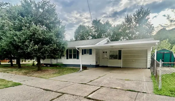 1005 N Jackson Street, Lapeer, MI 48446
