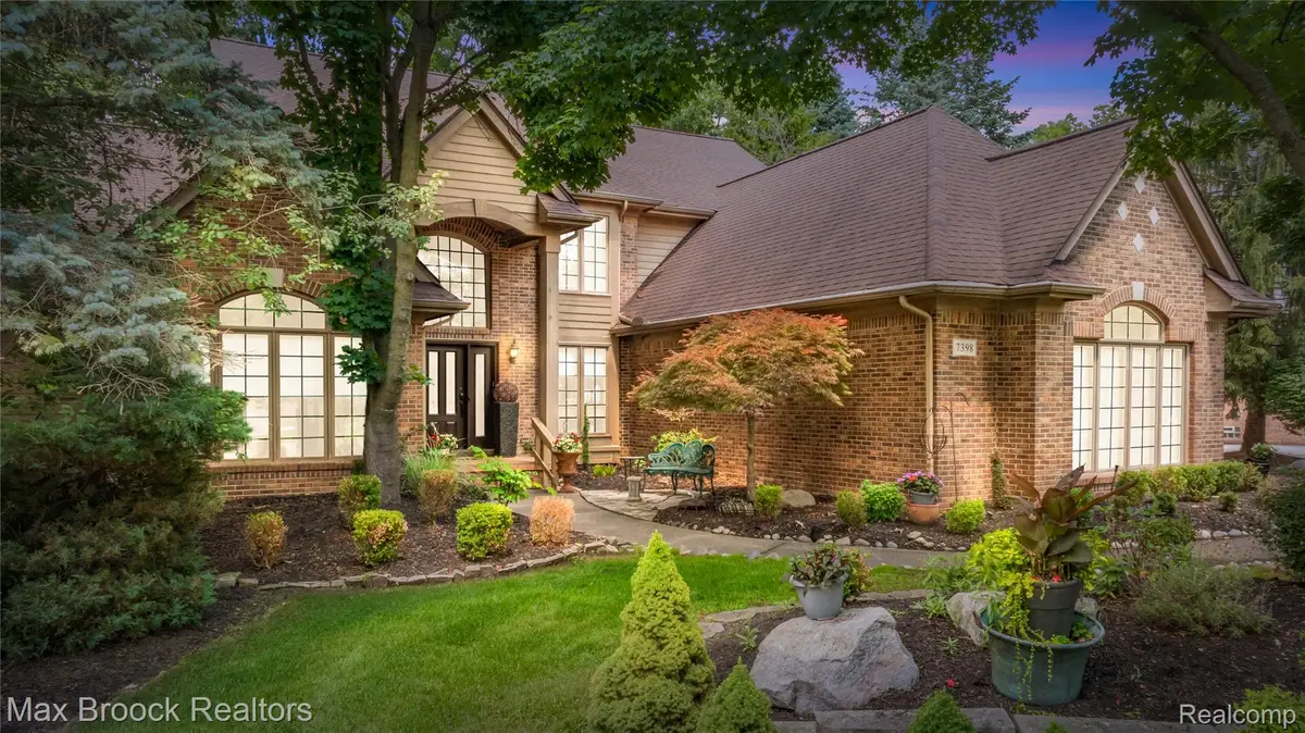 7398 Autumn Hill Drive, West Bloomfield, MI 48323 - #1
