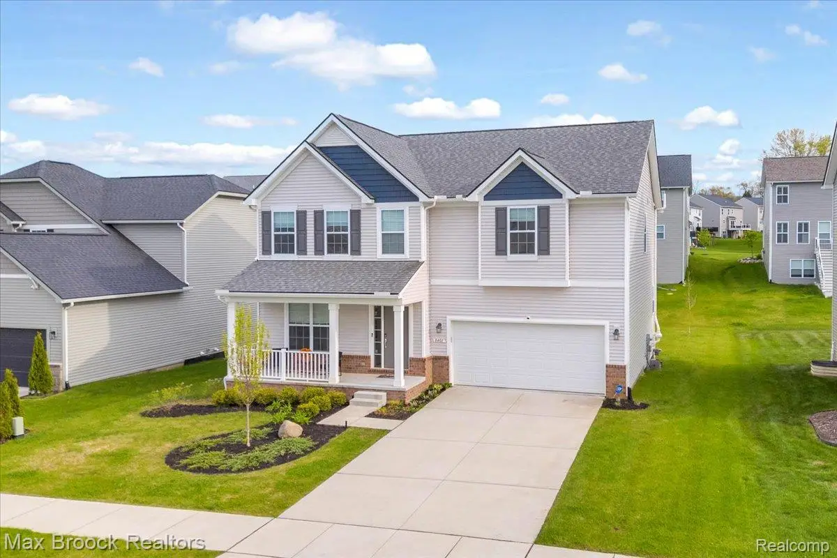 8401 Sharon Drive, White Lake, MI 48386 - #1