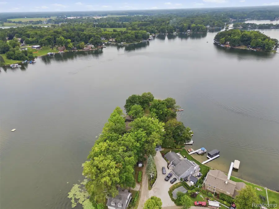 7389 Selma Drive, Fenton, MI 48430 - #3