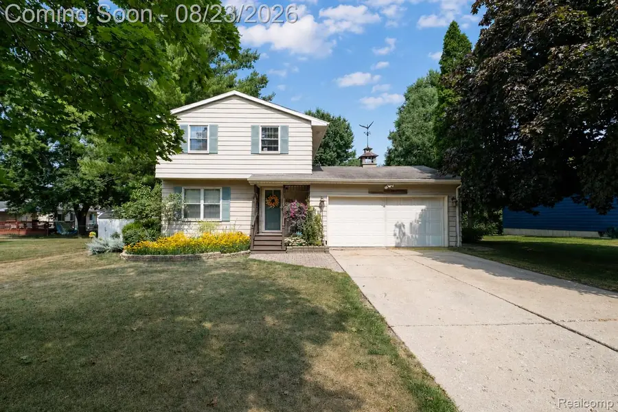 605 Autumn Drive, Flushing, MI 48433 - #3