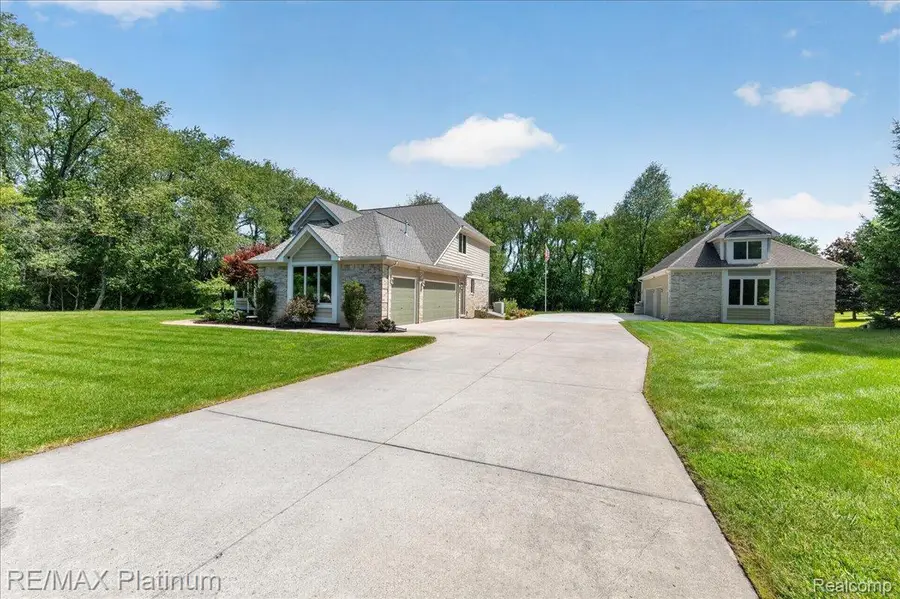 56 Wilderness Lake Court, Milford, MI 48380 - #2