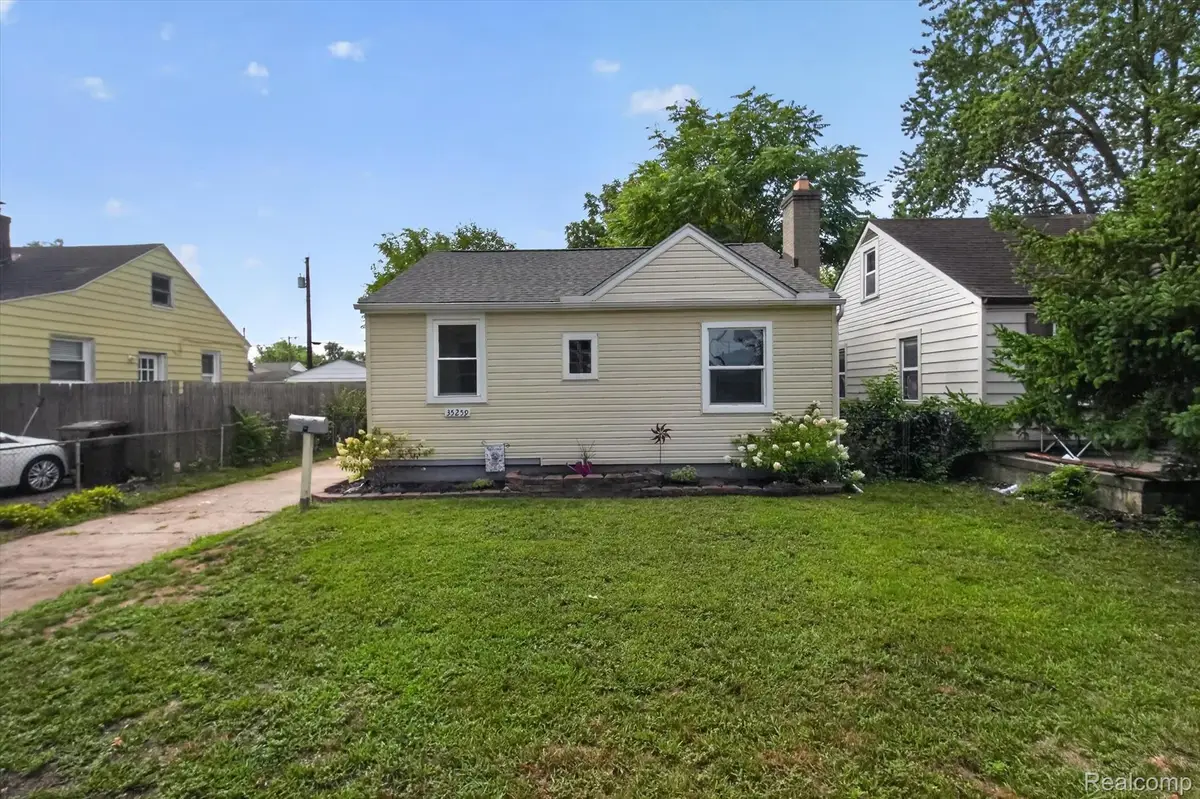 35259 Currier Street, Wayne, MI 48184 - #1
