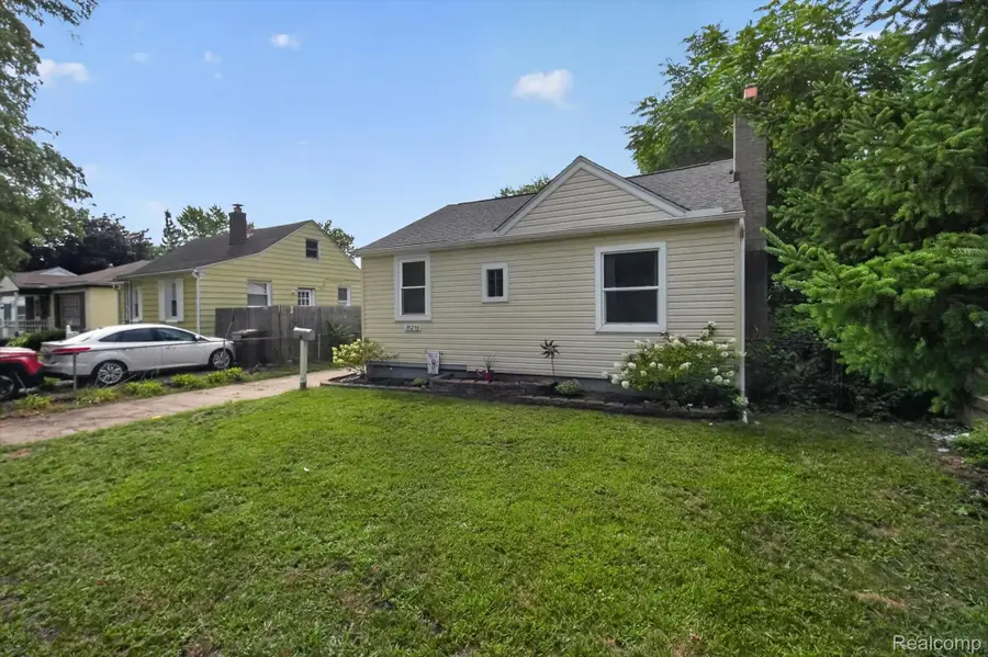 35259 Currier Street, Wayne, MI 48184 - #2