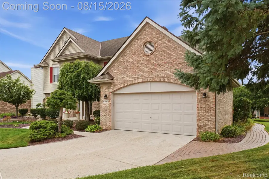 18145 Queensbury Drive, Livonia, MI 48152 - #3