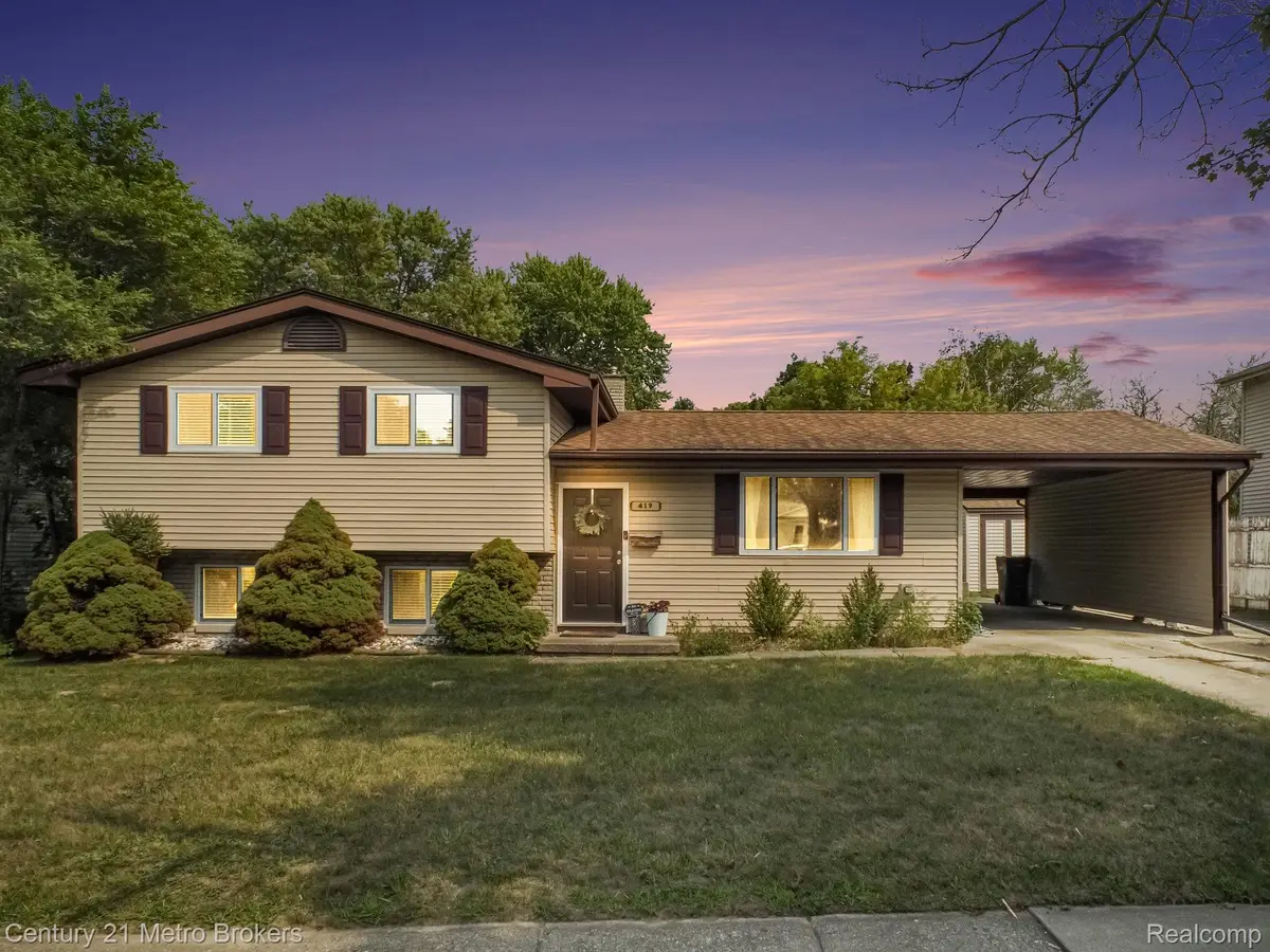 419 Laurie Drive, Flushing, MI 48433 - #1